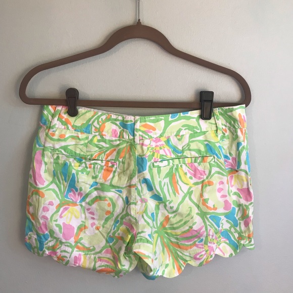 Lilly Pulitzer scalloped shorts💕 - Picture 2 of 4